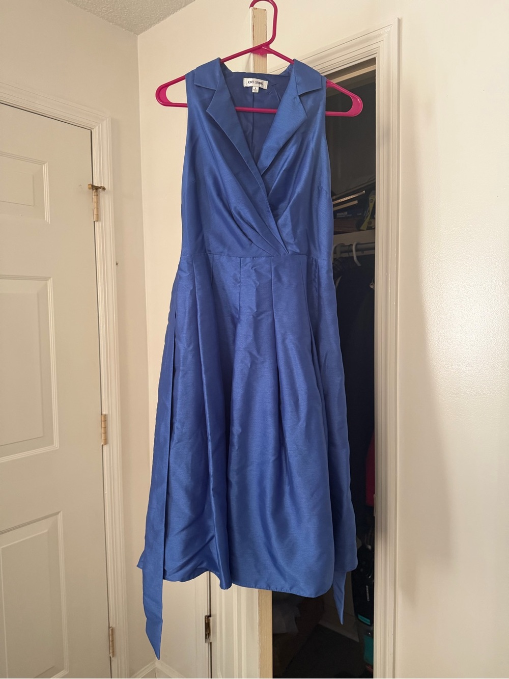 Jones Studio Sleeveless Blue Midi Wrap Dress